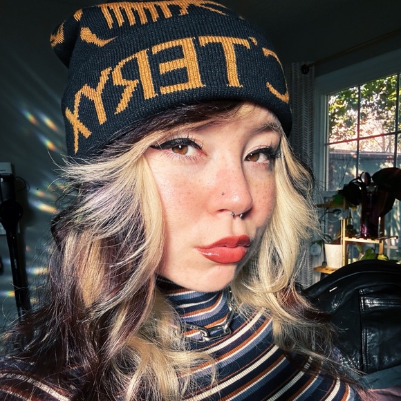 ✨Meet your Posher✨ - Picture 1 of 1